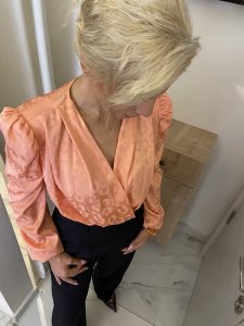 KRUVAZE YAKA BODYSUİT SOMON